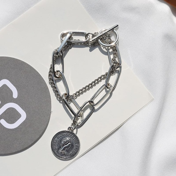**DEVONA* Silver Fashion Chain x Charm Bracelet - Picture 3 of 4